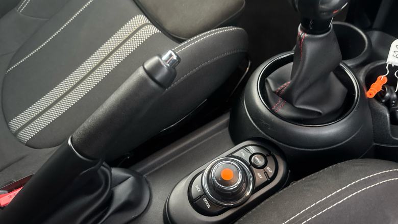 MINI Hatchback 2.0 Cooper S Sport II 3dr Petrol Hatchback